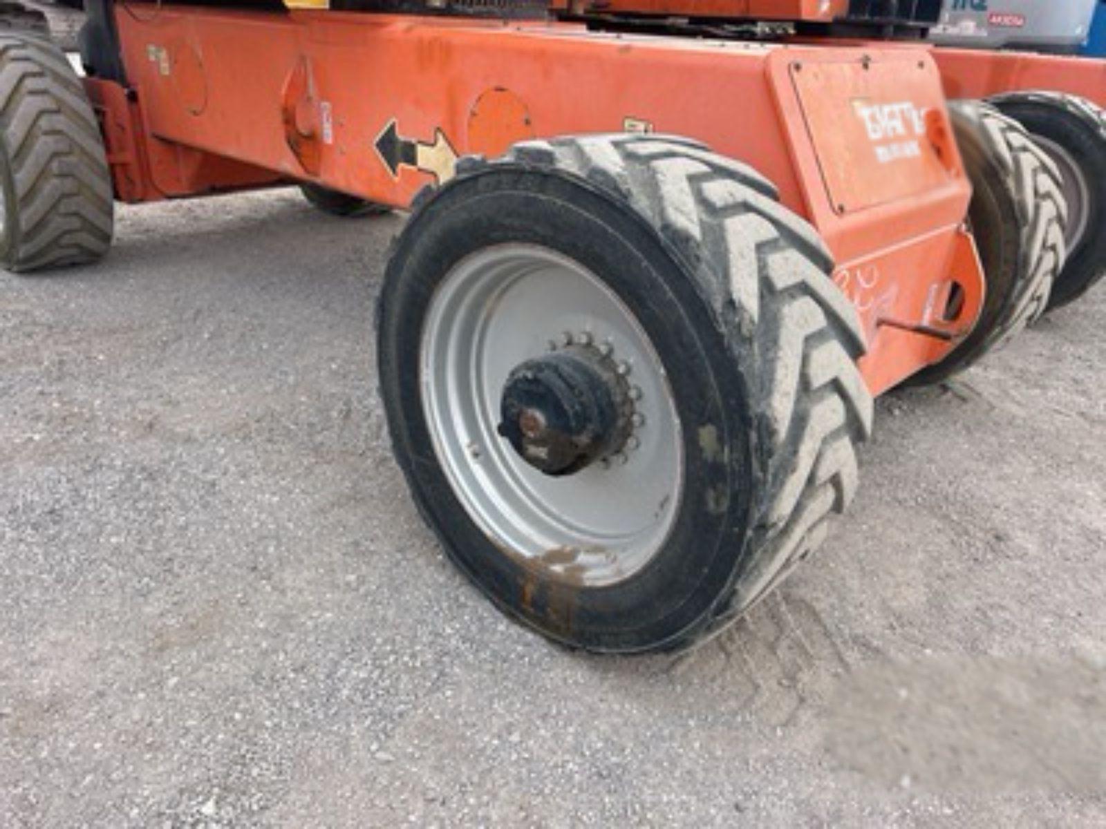 Sold -Telescopic Boom Lift - View 2